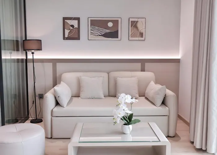 The Luxury * Ha Long