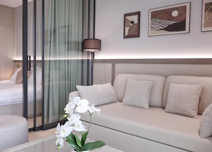 The Luxury * Ha Long